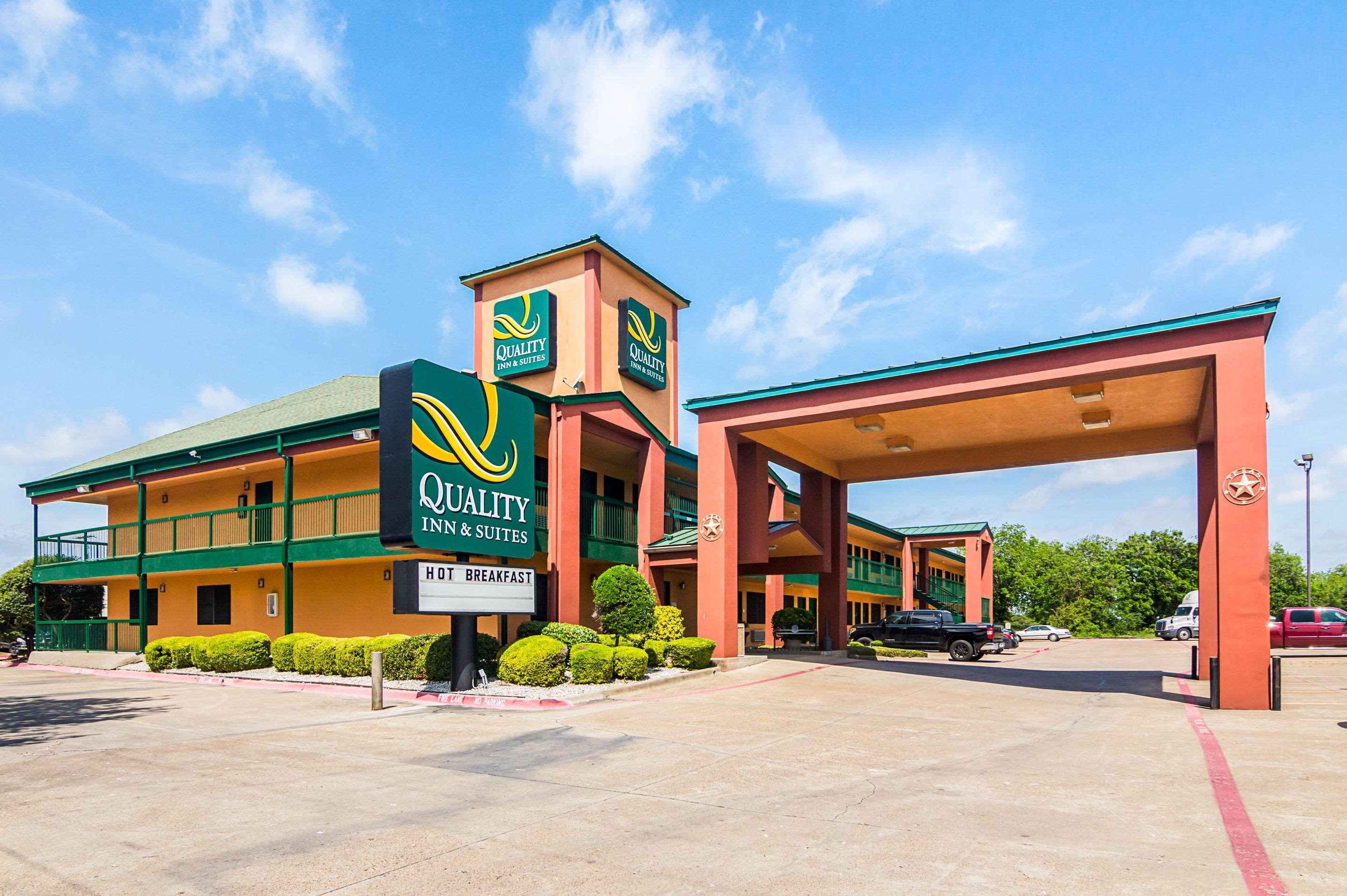 Quality Inn & Suites Garland - East Dallas Exterior foto